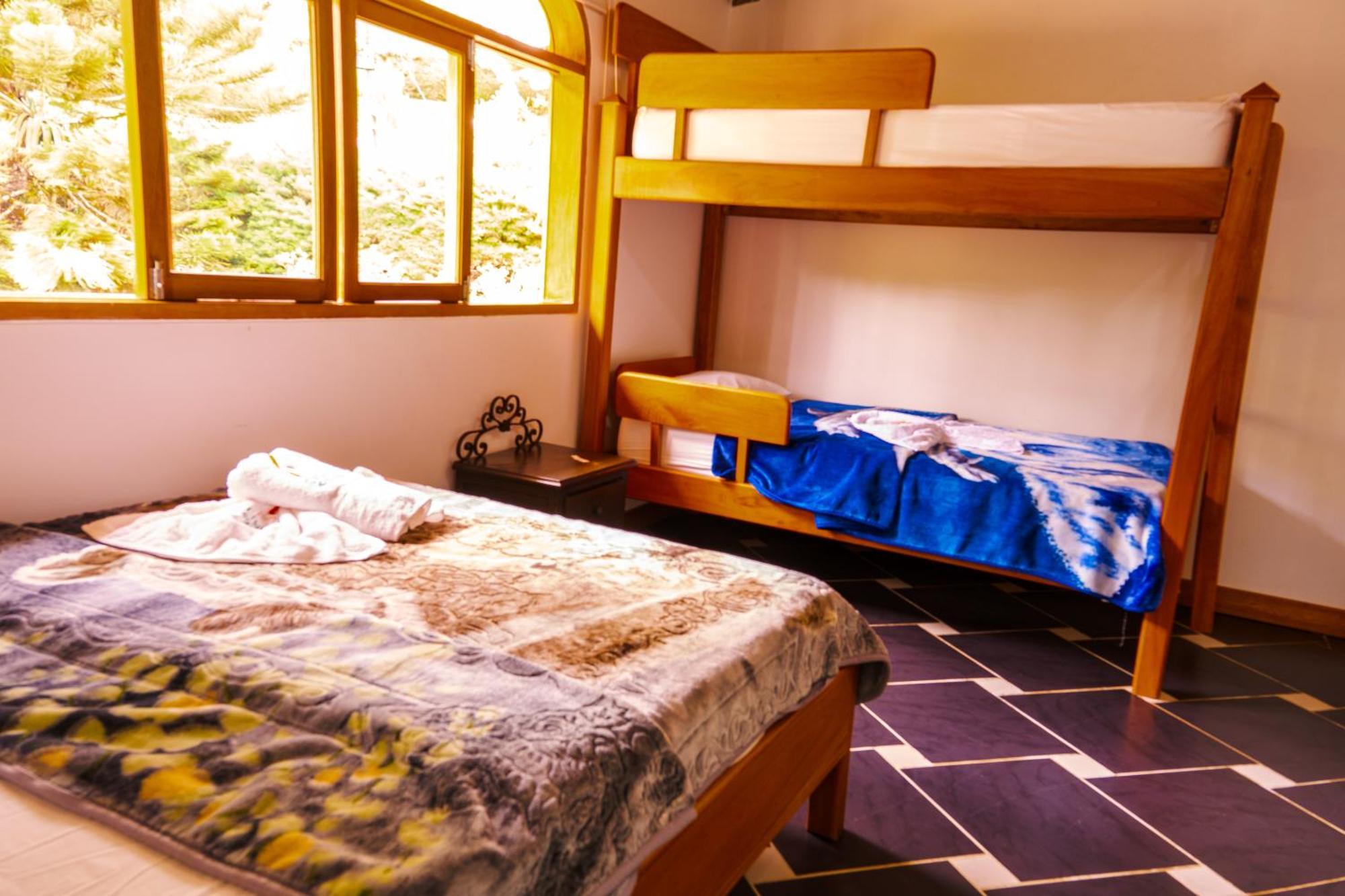 Hotel Casa Linda غواتابيه المظهر الخارجي الصورة